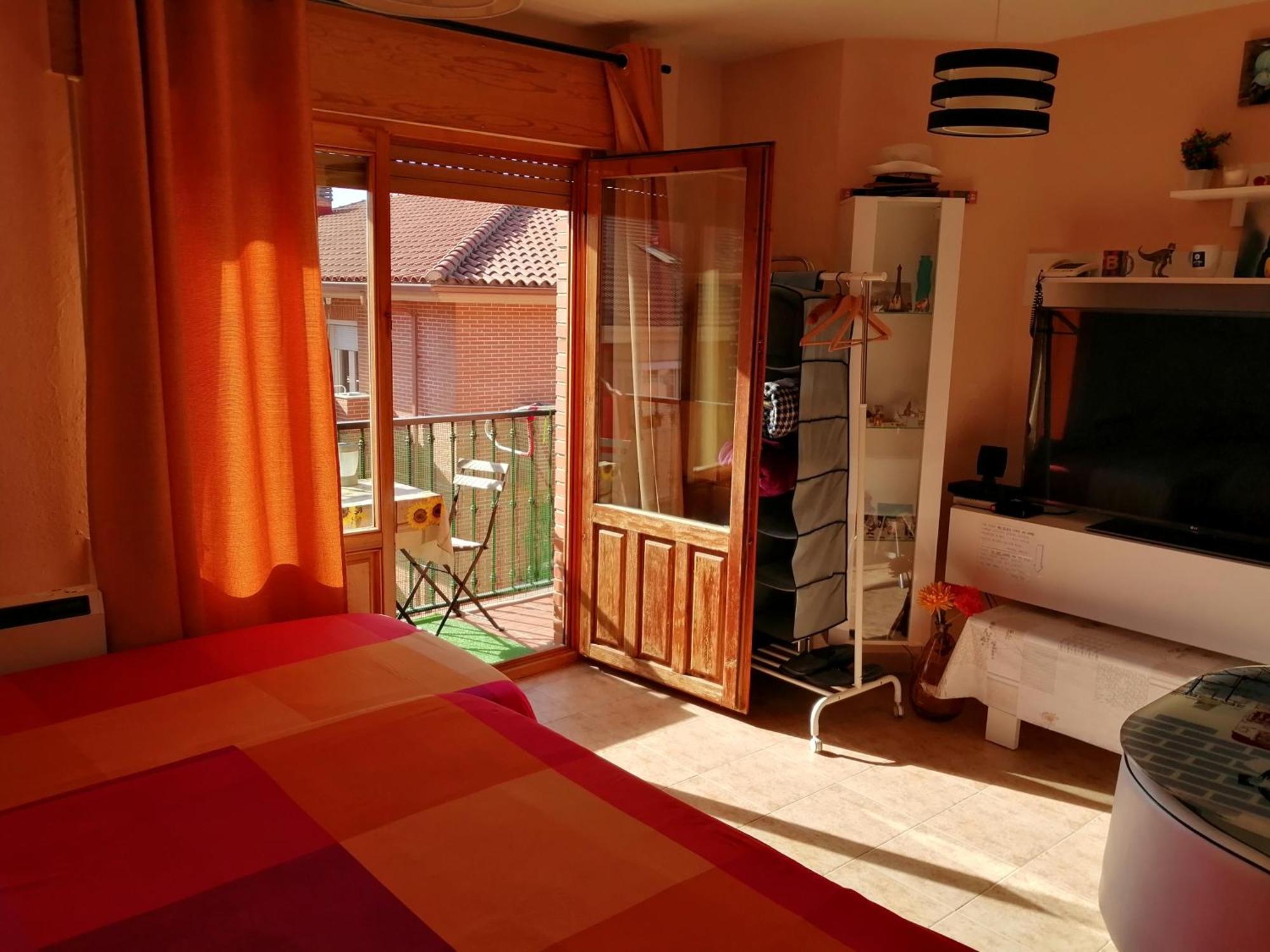 Habitacion Privada, Sientete Como En Tu Casa Manzanares El Real Luaran gambar